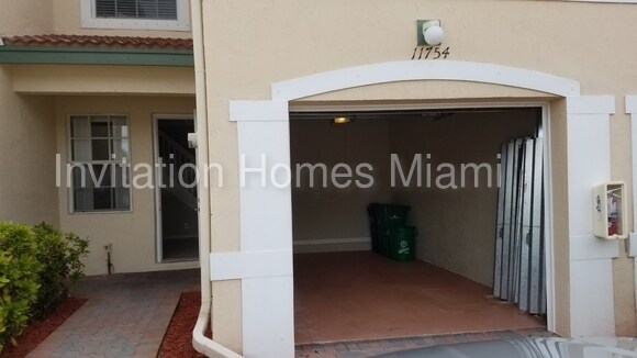 Building Photo - 11754 NW 47th Dr