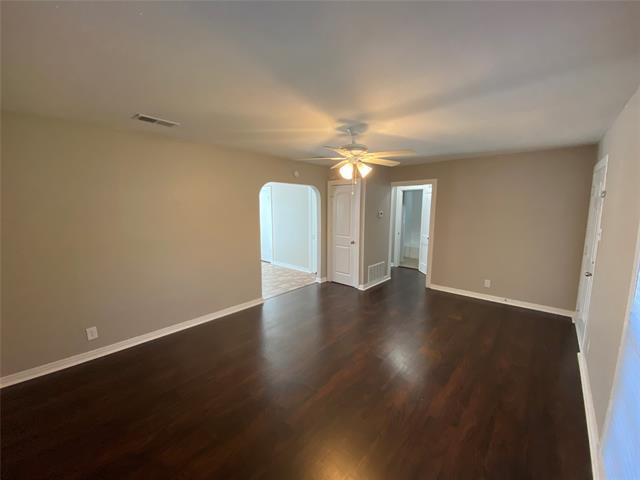 Building Photo - 3532 Cedar Lake Dr