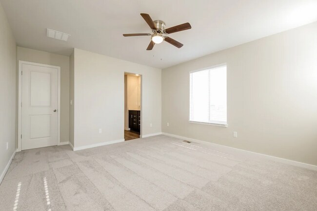 Foto del edificio - 14413 Heritage Dr