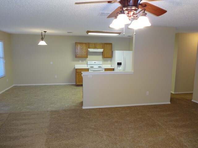 Foto del edificio - 1408 Windward Ln