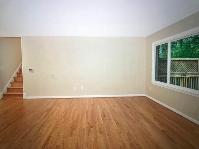 Foto del edificio - 7624 Dew Wood Dr