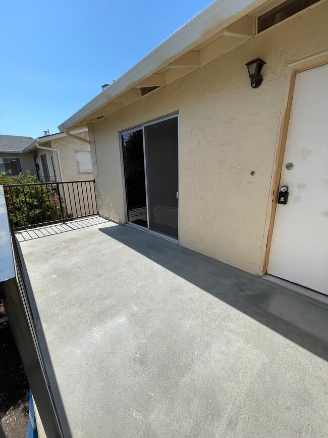 large private patio - 872 Gallatin Dr