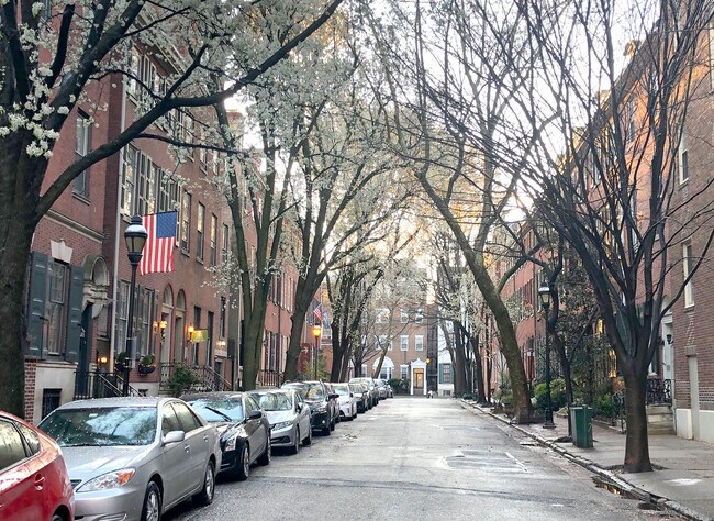 Foto del edificio - 1009 Clinton St