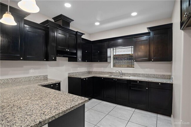 Foto del edificio - 18 Pedernal St