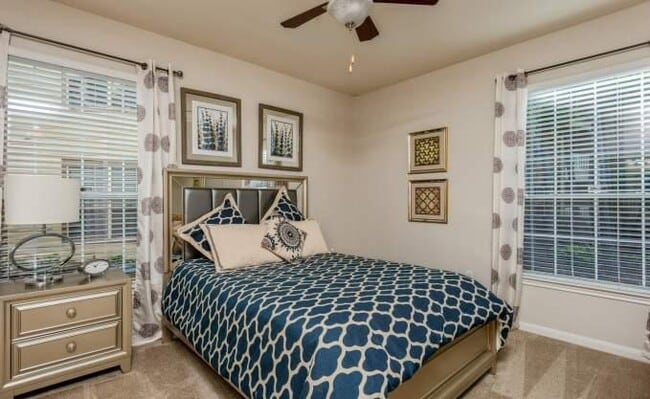 Building Photo - 1 bedroom in The Woodlands TX 77382