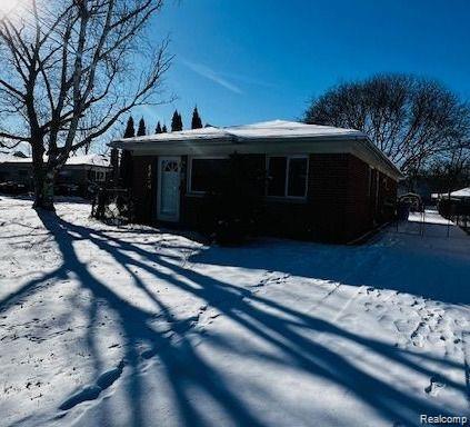 Foto del edificio - 5626 Merrick St