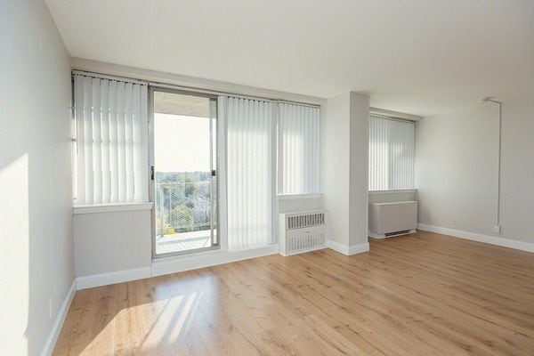 Interior Photo - Chestnut Hill Tower