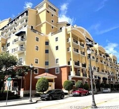 Building Photo - 8395 SW 73rd Ave