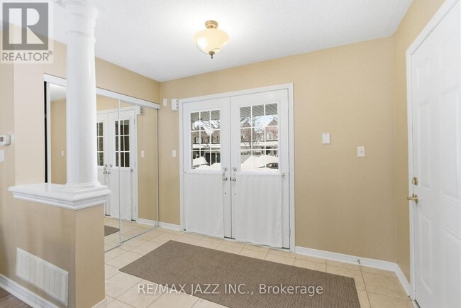 Building Photo - 42 Russell Barton Ln