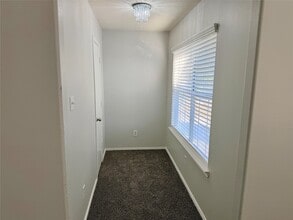 Building Photo - 9011 Aspen Trace Ln