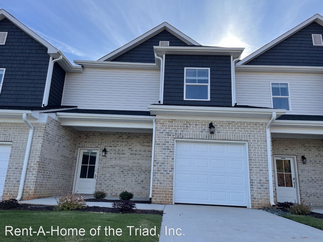 Building Photo - 3 br, 3.5 bath House - 2331 Tribek Court