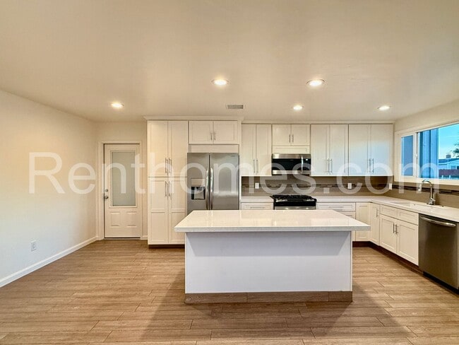 Foto del edificio - 5034 Baxter St