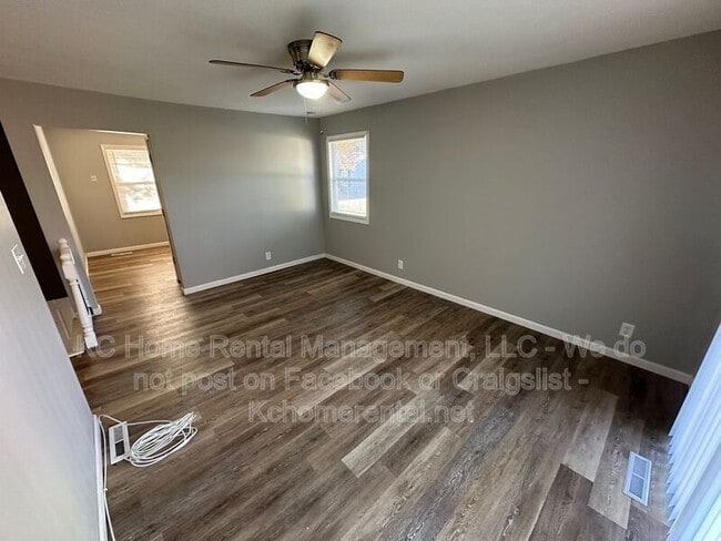 Building Photo - 10906 W 95th St