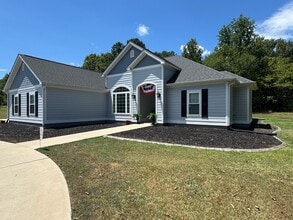 Building Photo - 313 Wilewood Rd