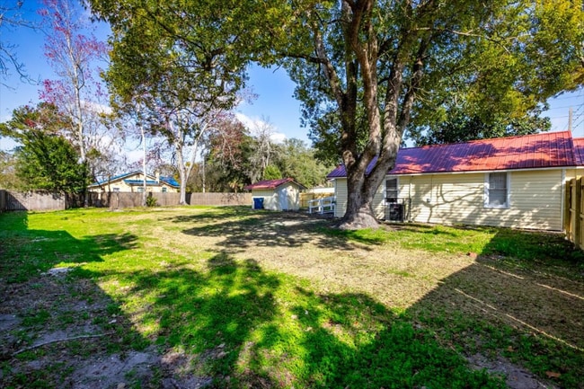 Foto del edificio - 541 New Berlin Rd