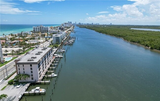 Building Photo - 3200 N Ocean Dr