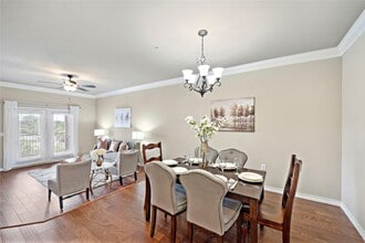 Building Photo - 2400 McCue Rd