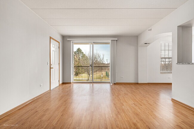 Foto del edificio - 16690 Liberty Cir