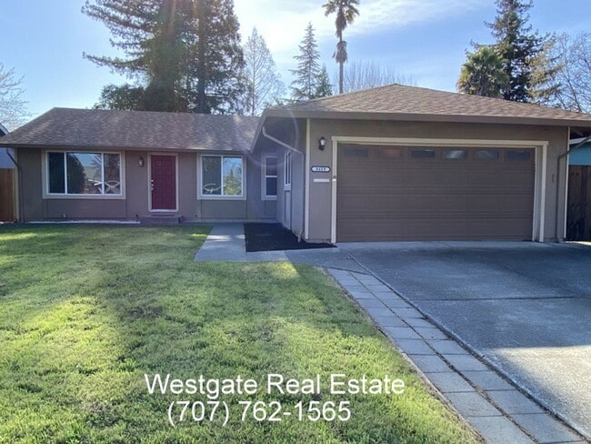 Foto del edificio - 8419 Lakewood Ave