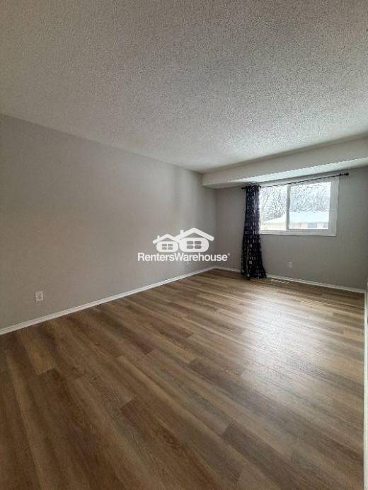 Foto del edificio - GREAT 2BD/1.5BA TOWNHOUSE IN MAPLE GROVE