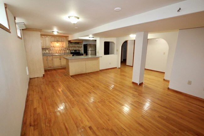 Foto del edificio - 3329 Cedar Ave S