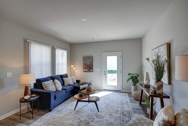 Building Photo - 610 McKay Way