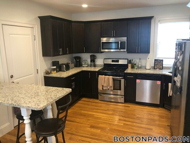 Foto del edificio - 16 Washburn St