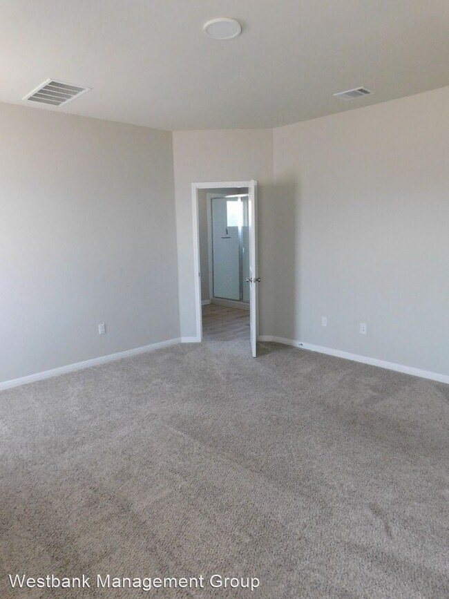 Foto del edificio - 4 br, 2 bath House - 104 Royal Palm Way