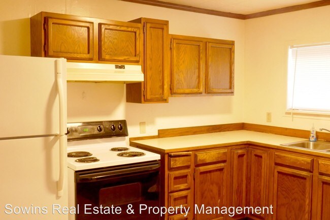 Building Photo - 450 Commercial St