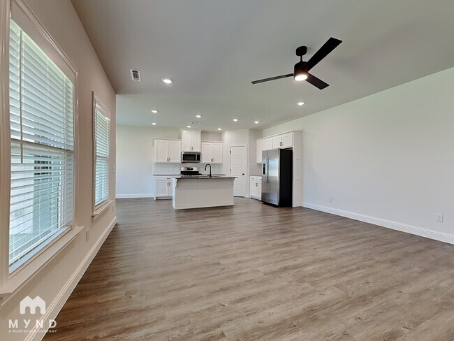 Foto del edificio - 1120 Sunshine Ct