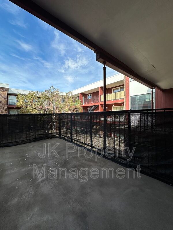 Foto del edificio - 2300 14th Ave S
