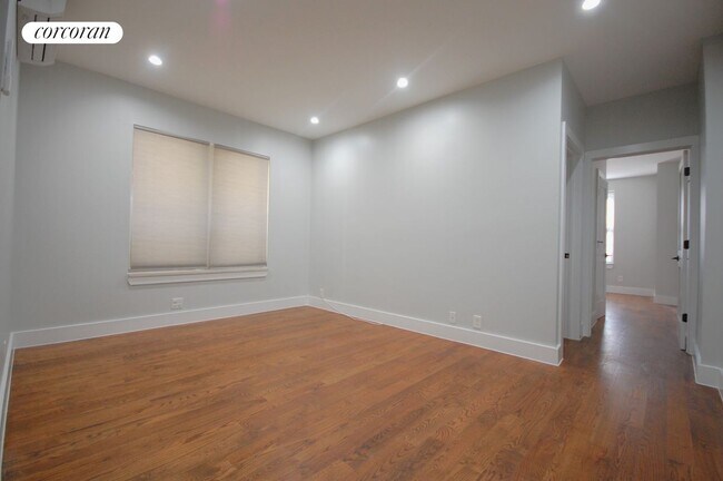 Building Photo - 217 E 96th St