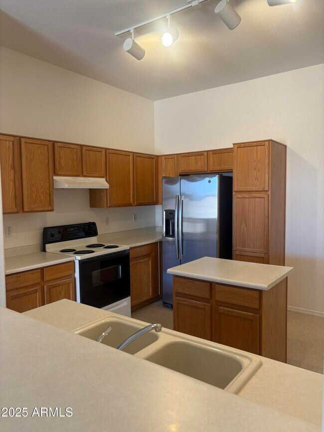 Foto del edificio - 9714 W Mountain View Rd