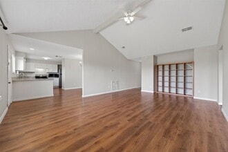 Building Photo - 9906 Rocky Hollow Rd