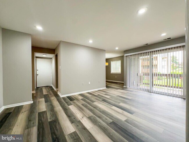 Foto del edificio - 5537 Green Mountain Cir