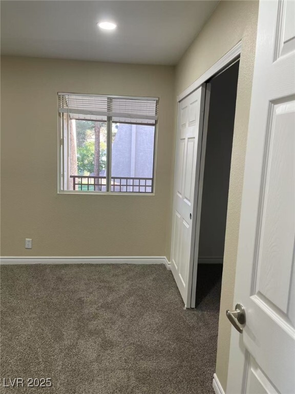 Building Photo - 5180 Indian River Dr