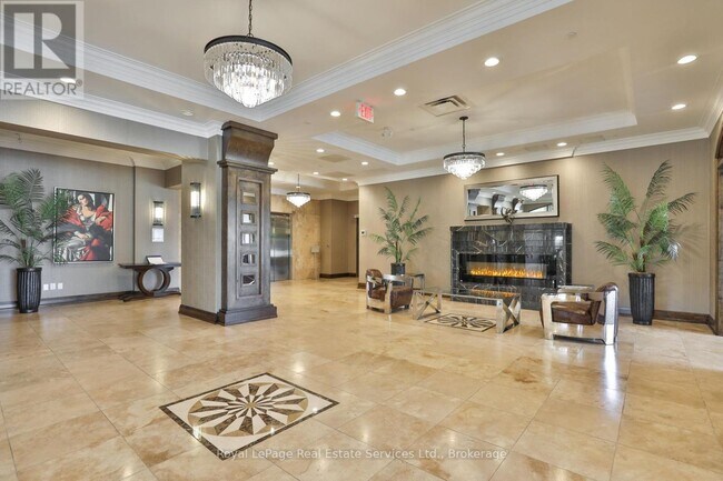 Photo du bâtiment - 205 Lakeshore Rd W