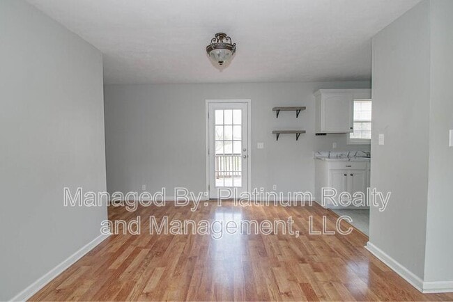 Building Photo - 1842 Twin Rivers Rd