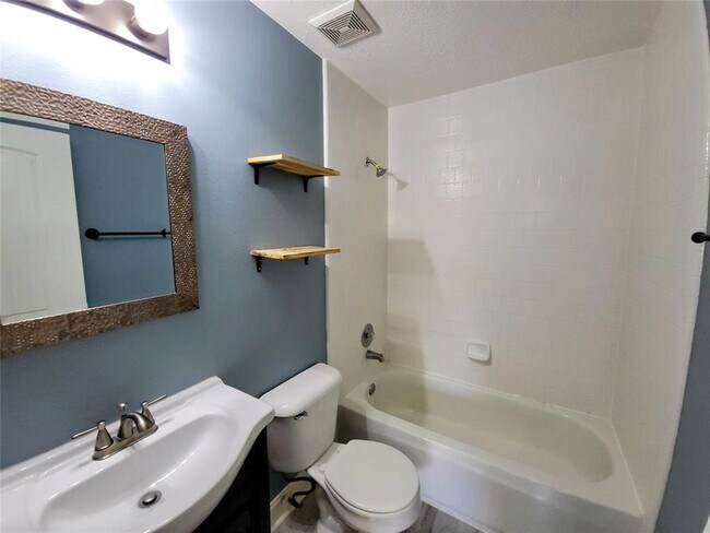 Foto del edificio - 14619 Golden Cypress Ln