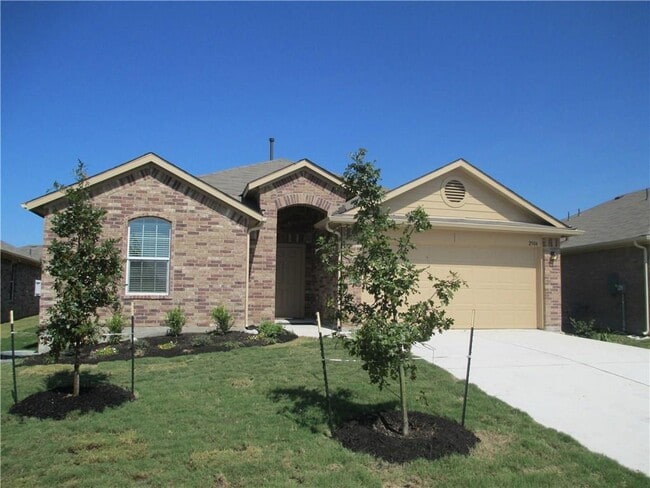 Building Photo - 2504 Chetco Dr