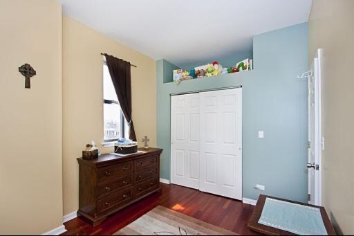 Foto del edificio - 613 N Racine Ave