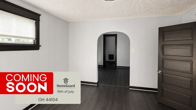 Foto del edificio - 2912 E 102nd St
