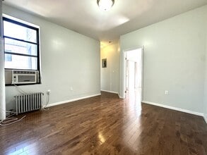 Building Photo - 2254 5th Ave
