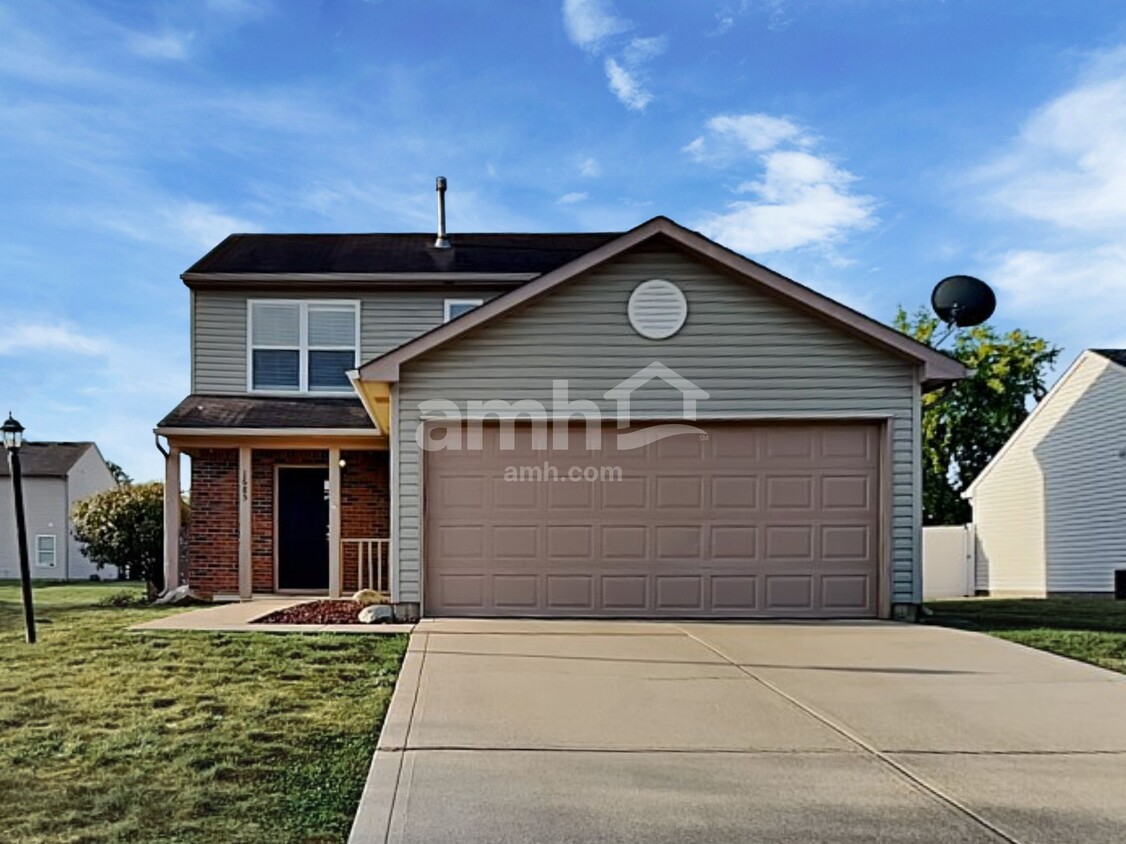 Primary Photo - 1685 Willowview Ln