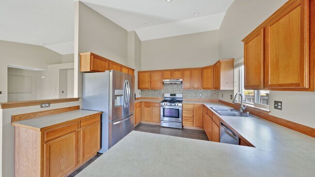 Foto del edificio - 1061 NW Redwing Dr