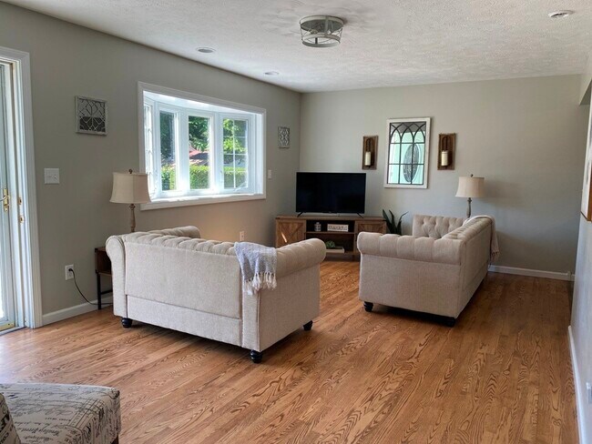 Foto del edificio - 3804 Argyle Ave