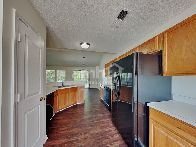 Building Photo - 2581 Governors Pointe Ct NE