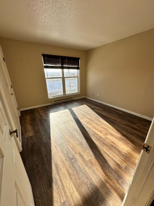 Foto del edificio - 2 Bedroom Condo