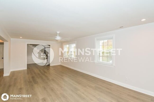 Building Photo - 920 Green Valley Dr, Nashville, TN 37220