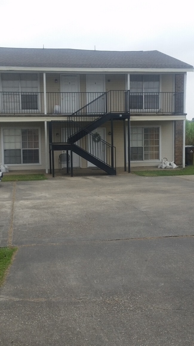 Building Photo - 112 Oak Ridge Ave
